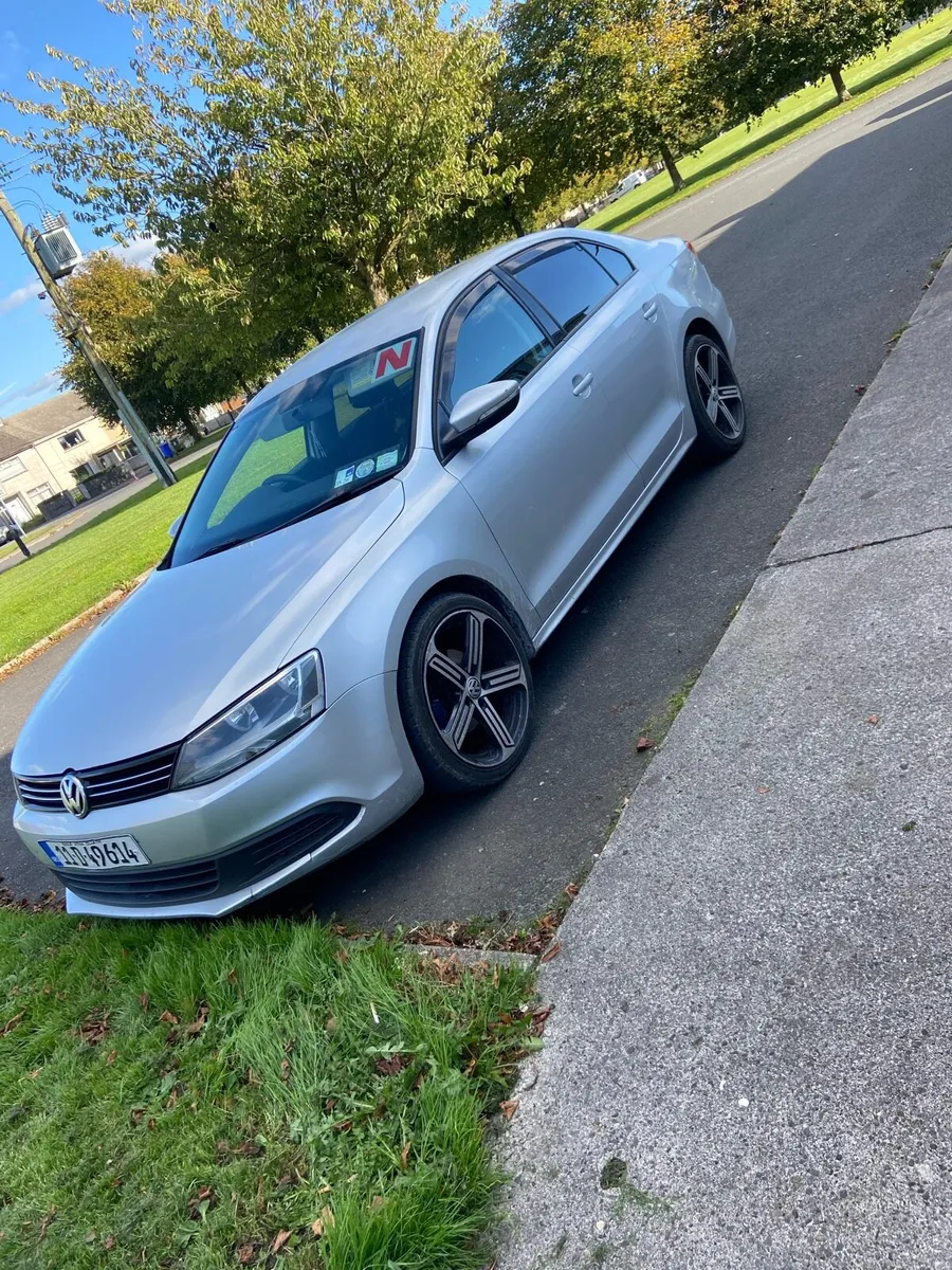 Volkswagen Jetta - Image 1