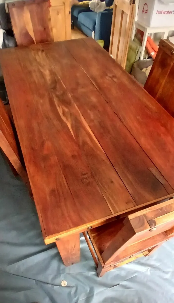 Table & Chairs - Image 1