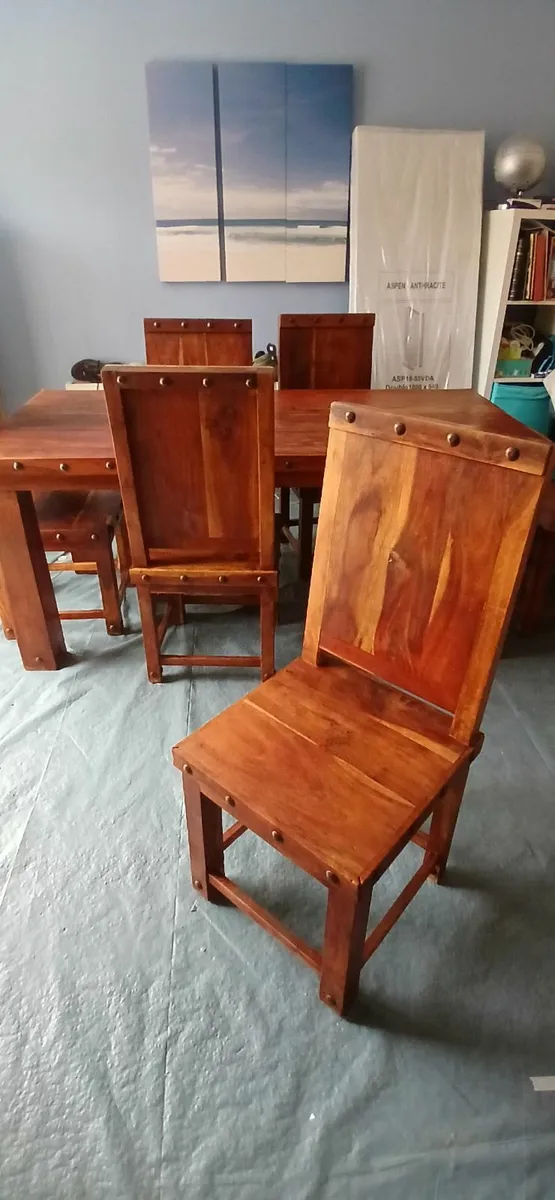 Table & Chairs - Image 3