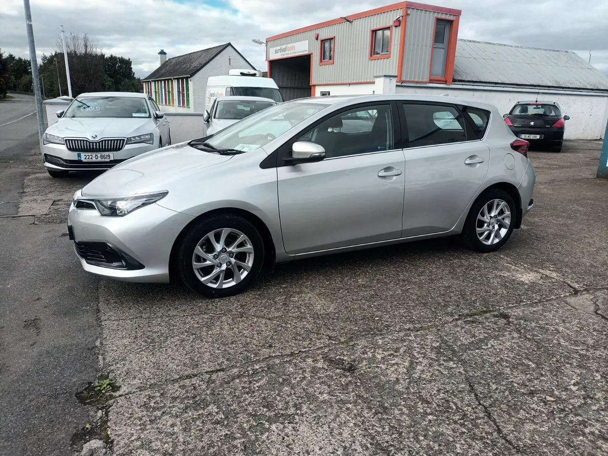 2016 Toyota Auris 1.4 D-4D 5Dr Luna - Image 4