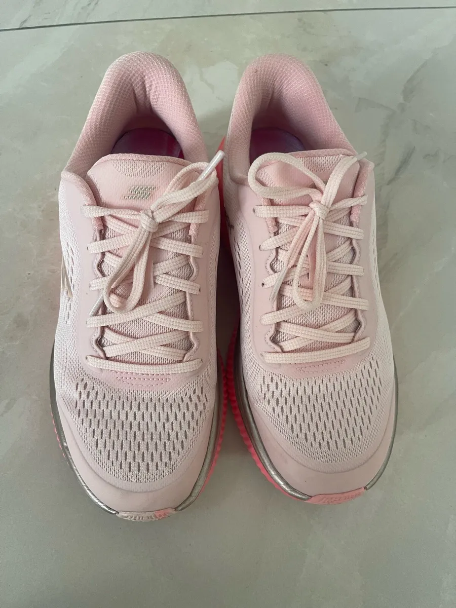 Skechers runners - Image 1