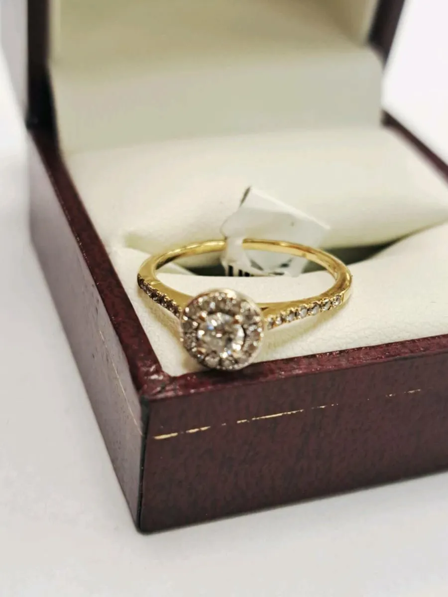 18K Gold Diamond Ring 18Ct - Image 2
