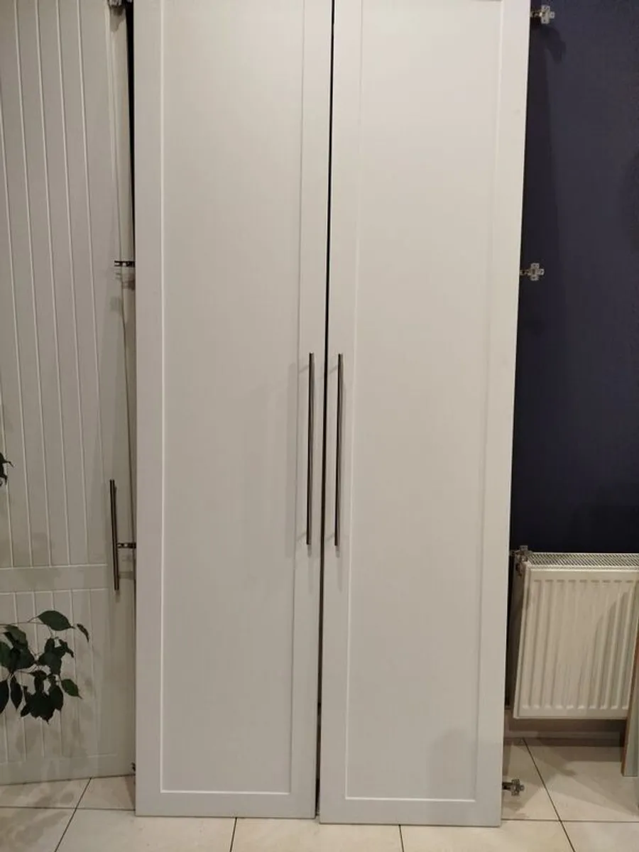 wardrobe - Image 1
