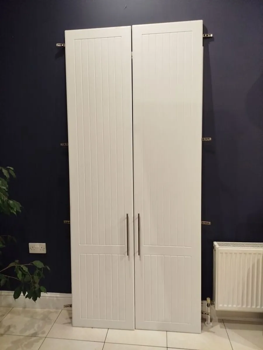 wardrobe - Image 4
