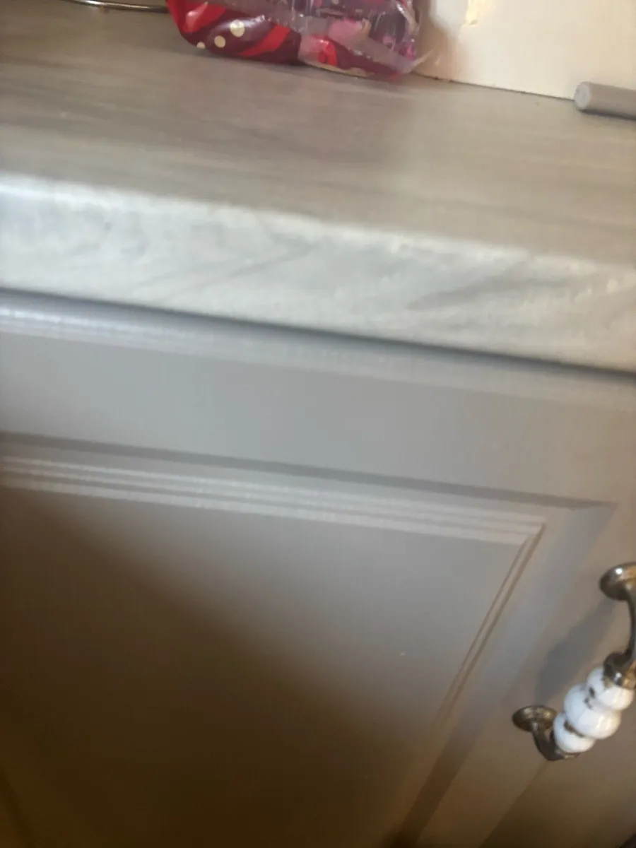 Kitchen Worktop - Image 1