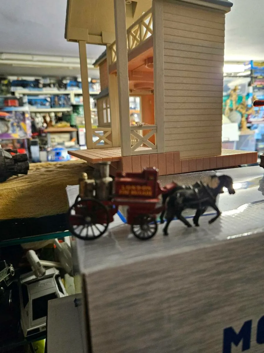 Matchbox Lesney Horse Drawn Fire Engine - Image 1