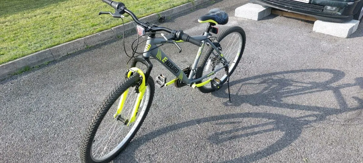Bike, only used once - Image 1
