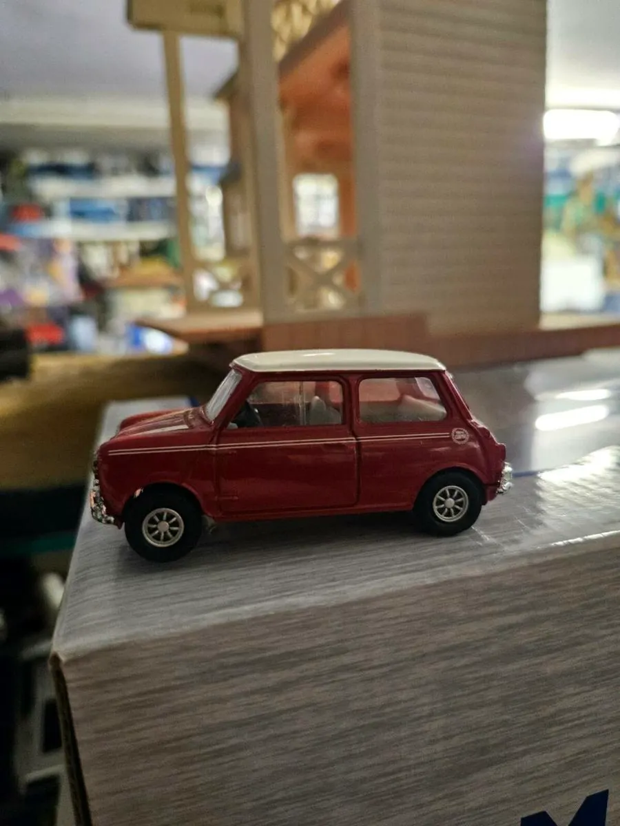 Corgi Mini - Image 3