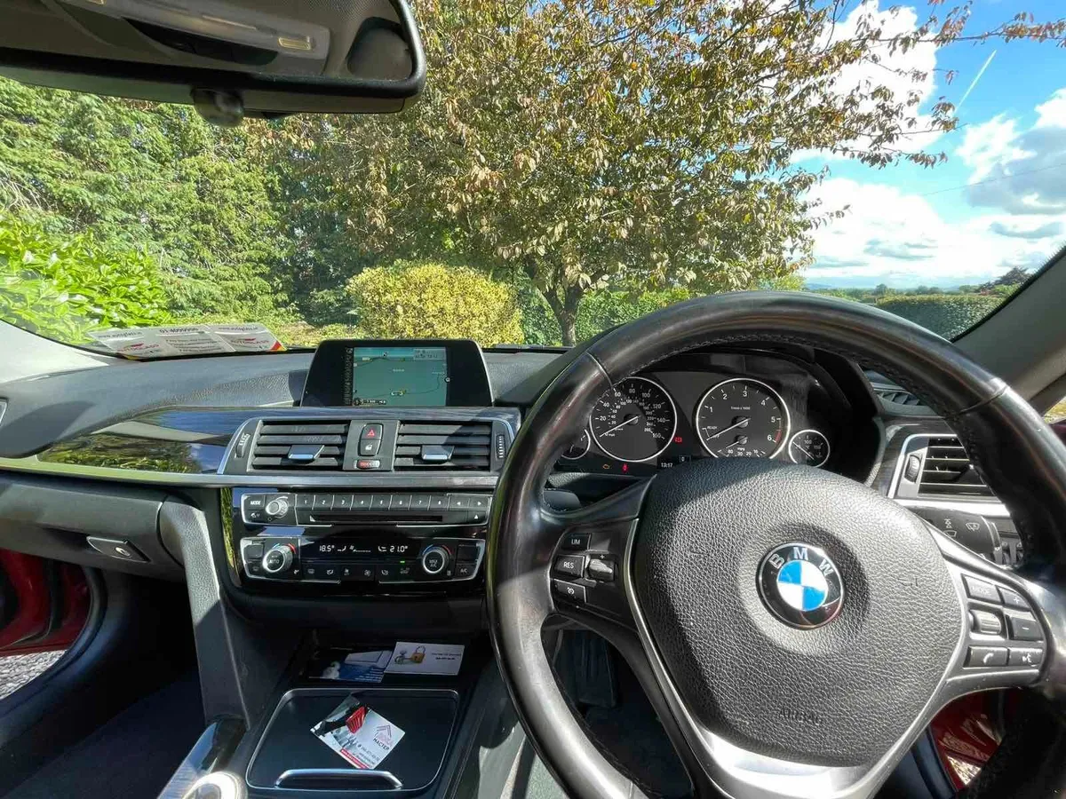 BMW 3-Series 2017 - Image 3