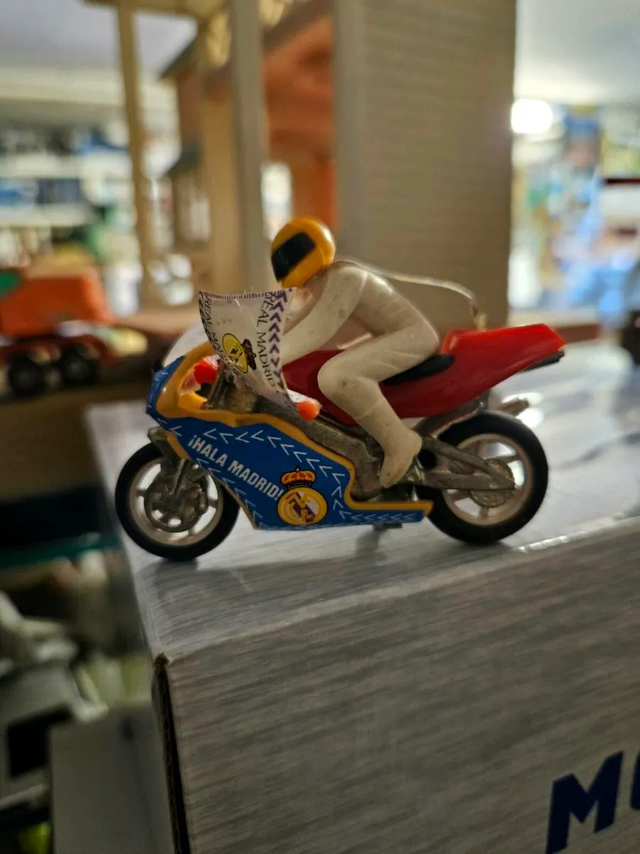 Britain's Motorbike - Image 1