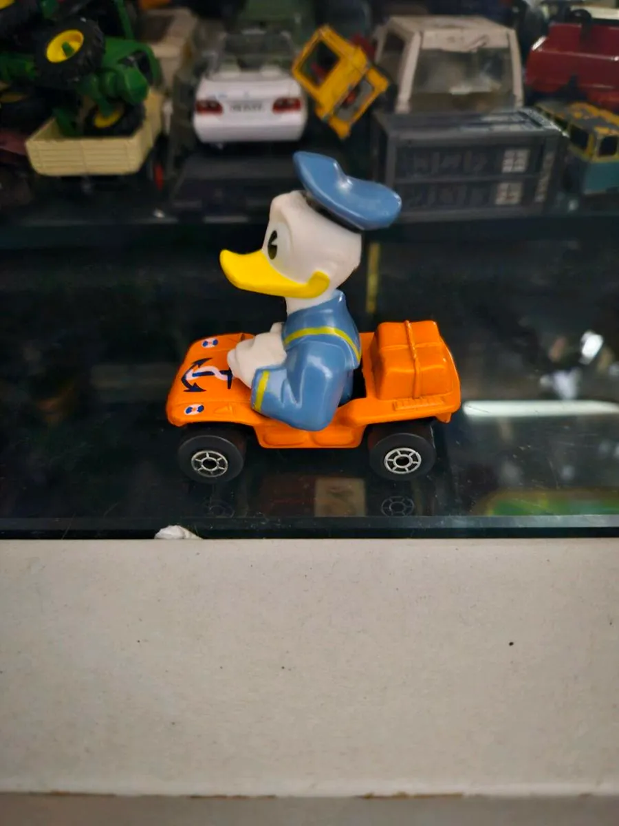 Corgi Donald Duck Car - Image 3