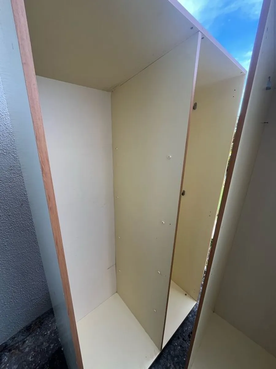 Fitted wardrobes - Image 3