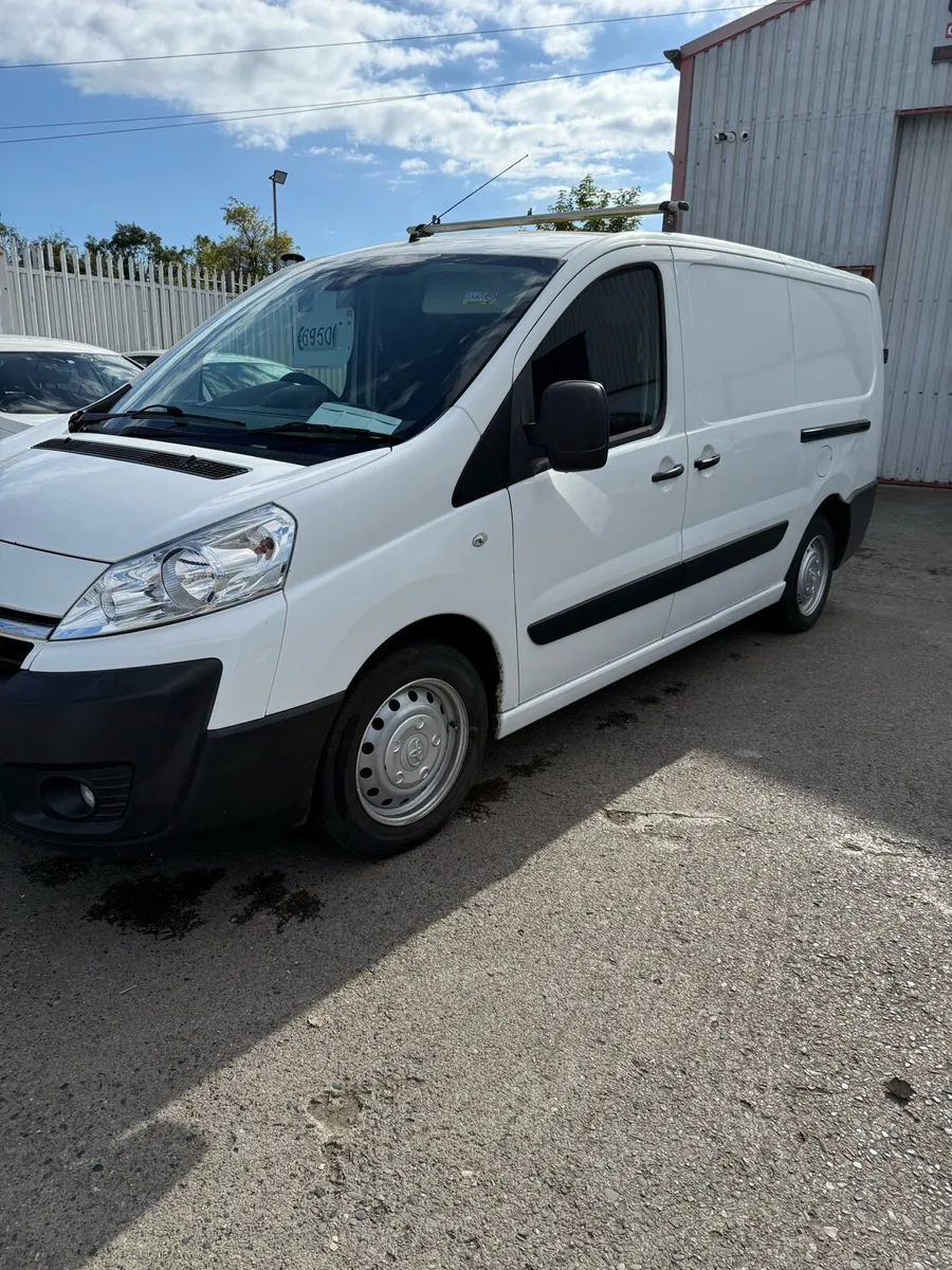 Car - Image 2