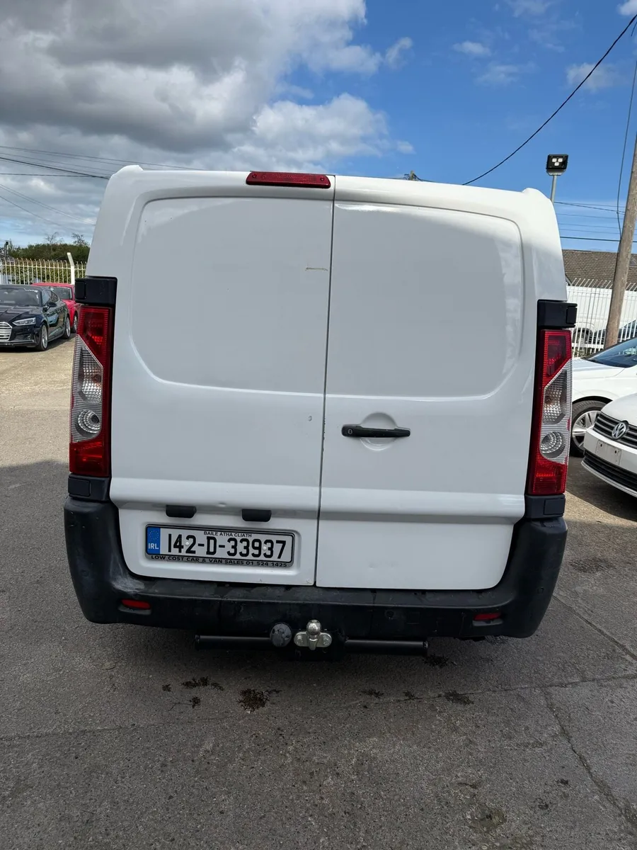 Car - Image 4