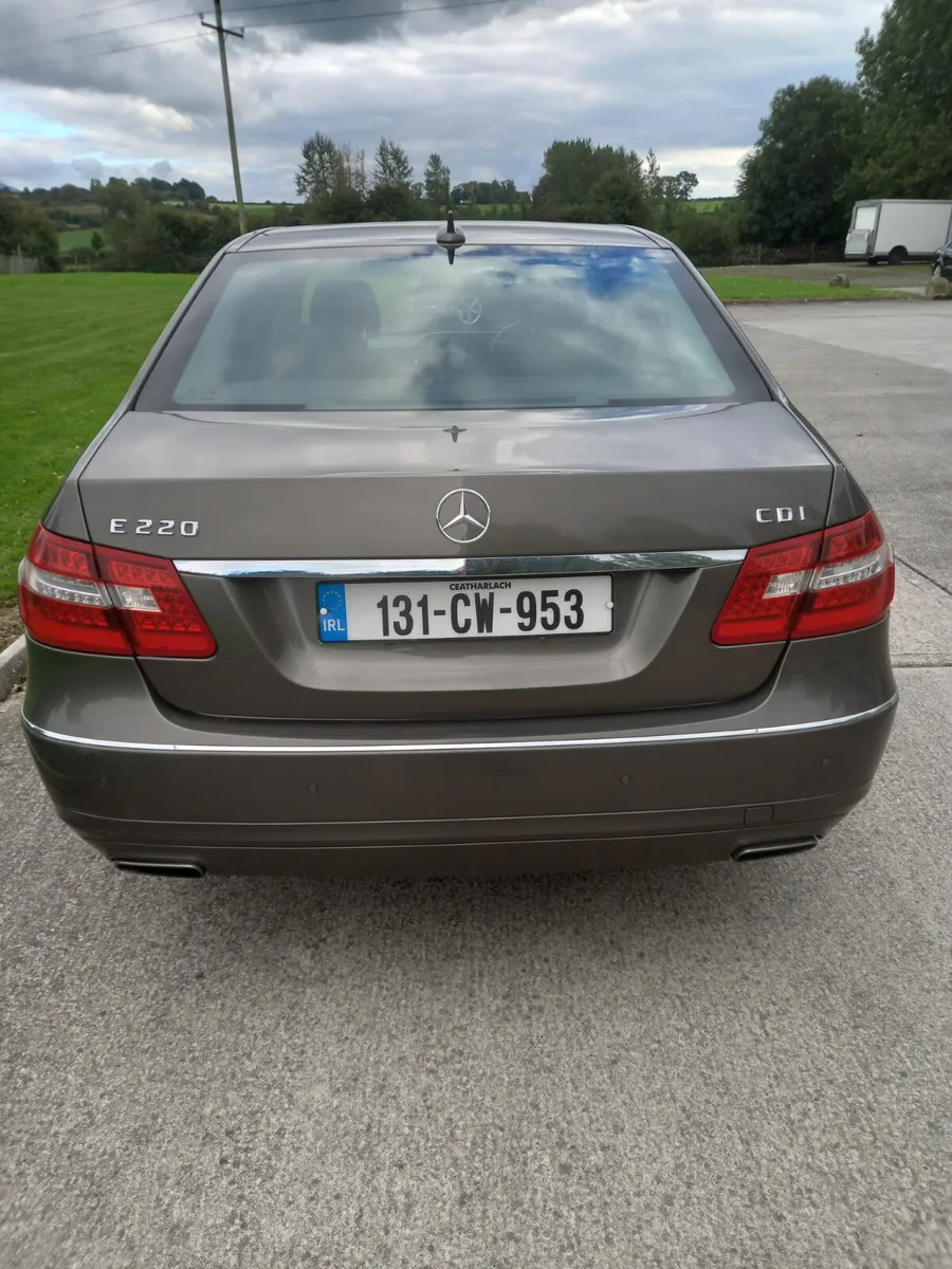 2013 Mercedes-Benz E220 2.1 Diesel - Image 2