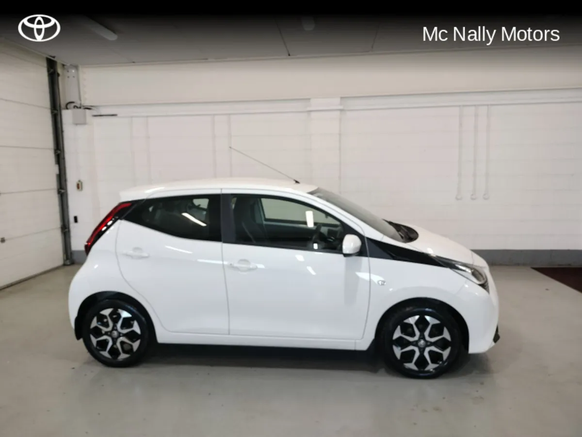 Toyota Aygo 1.0 X-PLAY 4DR LOW KMS - Image 4