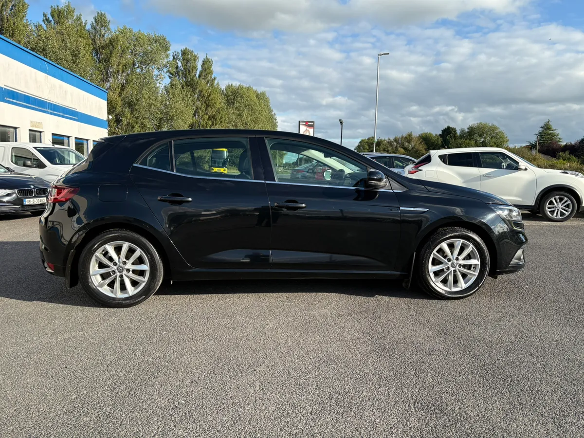 Renault Megane dCi Dynamique Nav 110 - Image 4