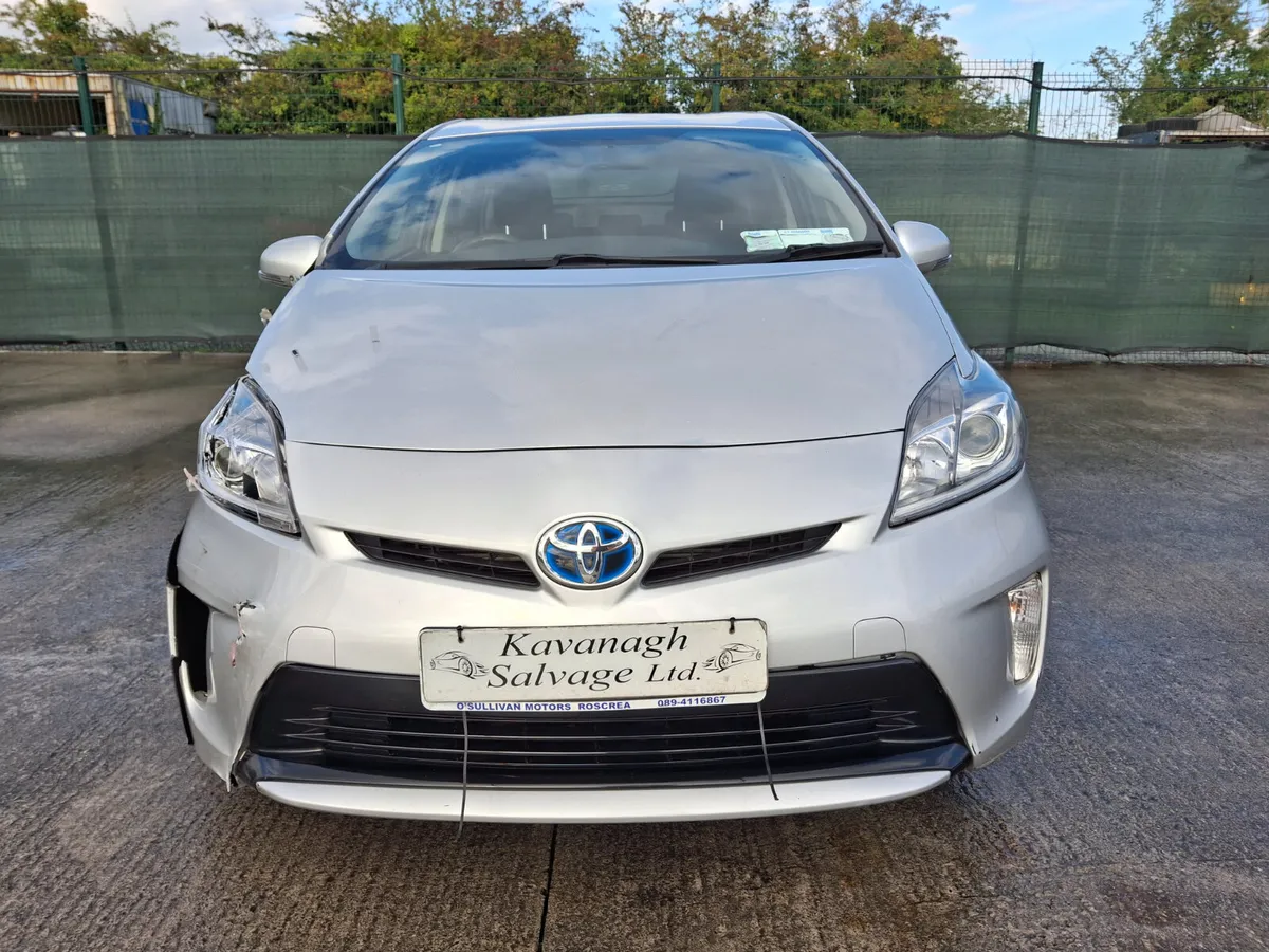 2014 Toyota Prius  1.8 Hybrid  Petrol  Automatic - Image 3