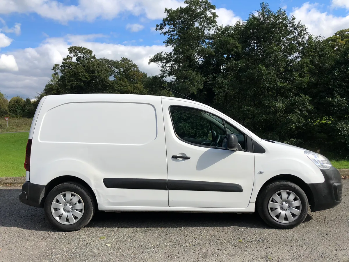 Citroen Berlingo only 155 Klms ! - Image 4