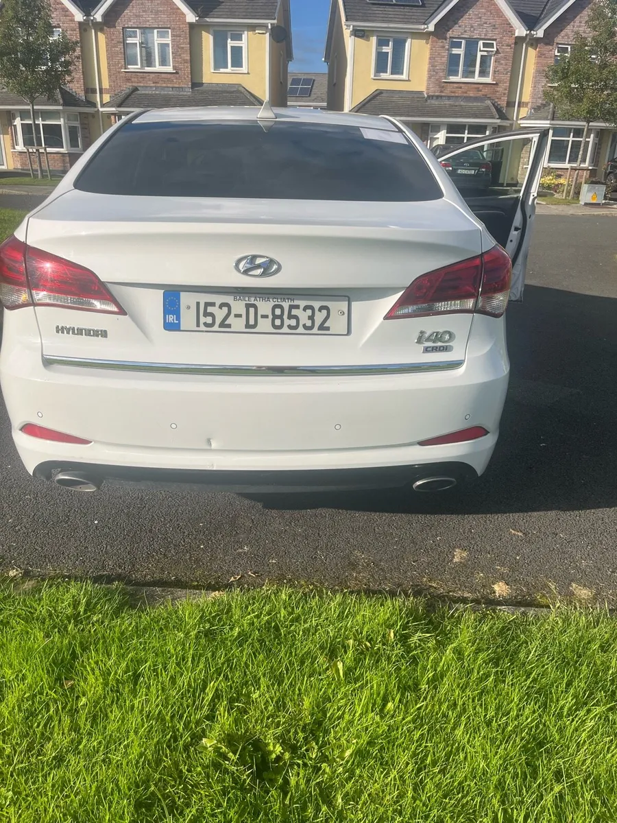 2015 Hyundai i40 executive model 1.7 diesel - Image 3