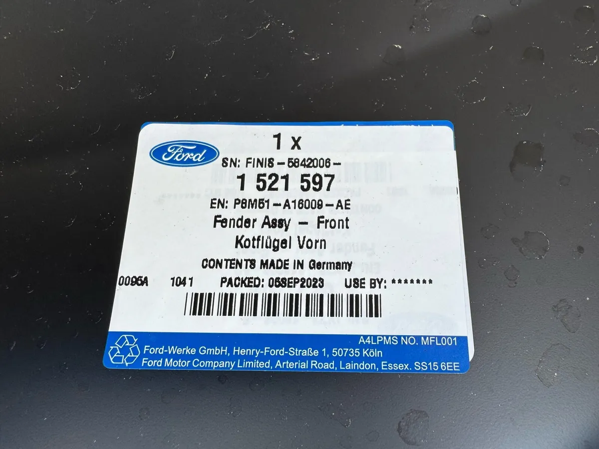 Ford Focus MK2 08-11 Left Front Wing 1521597 - Image 3