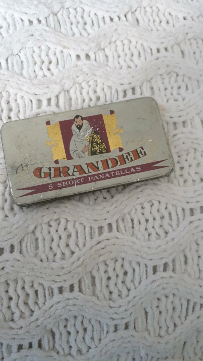 VINTAGE..TIN..
