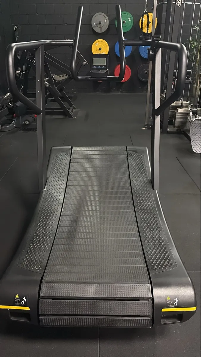 Curved Treadmill - Image 3