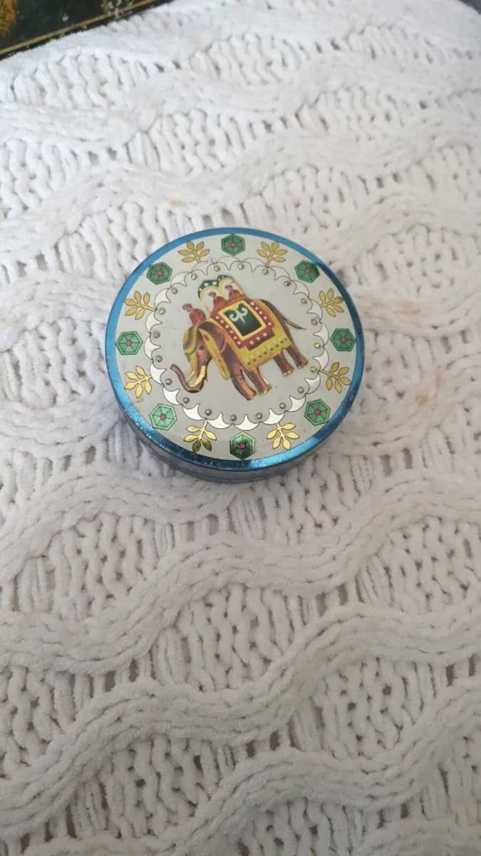 VINTAGE...TIN...