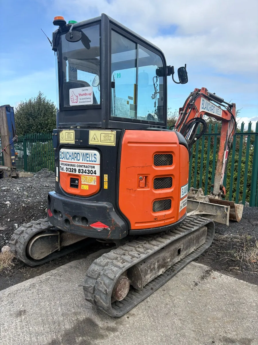 2016 hitachi 33u-5a - Image 1