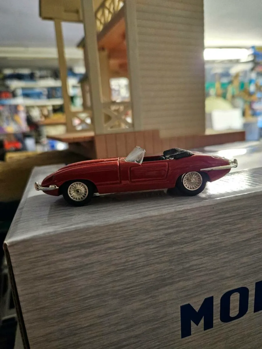 Corgi Jaguar E Type - Image 3