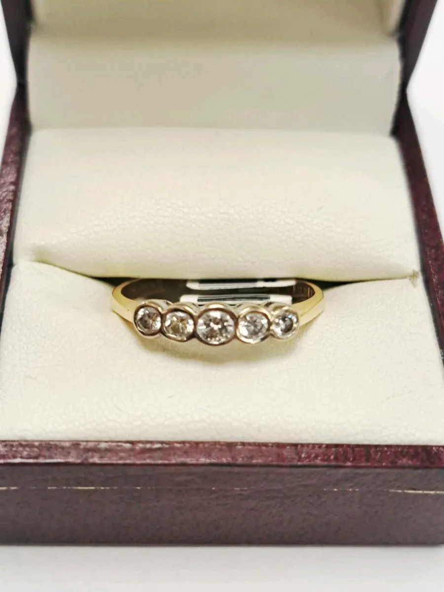 18K Gold Diamond Ring 18Ct - Image 1