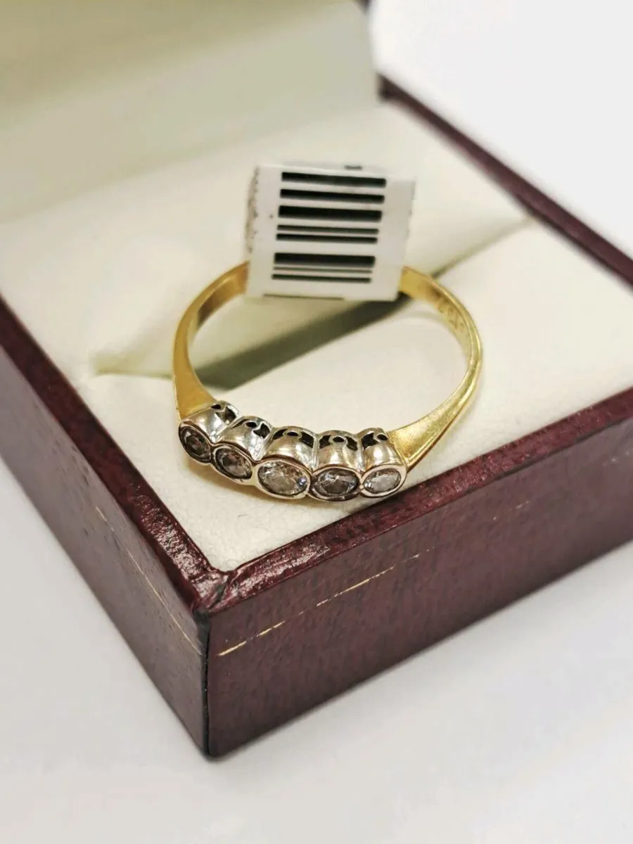 18K Gold Diamond Ring 18Ct - Image 2