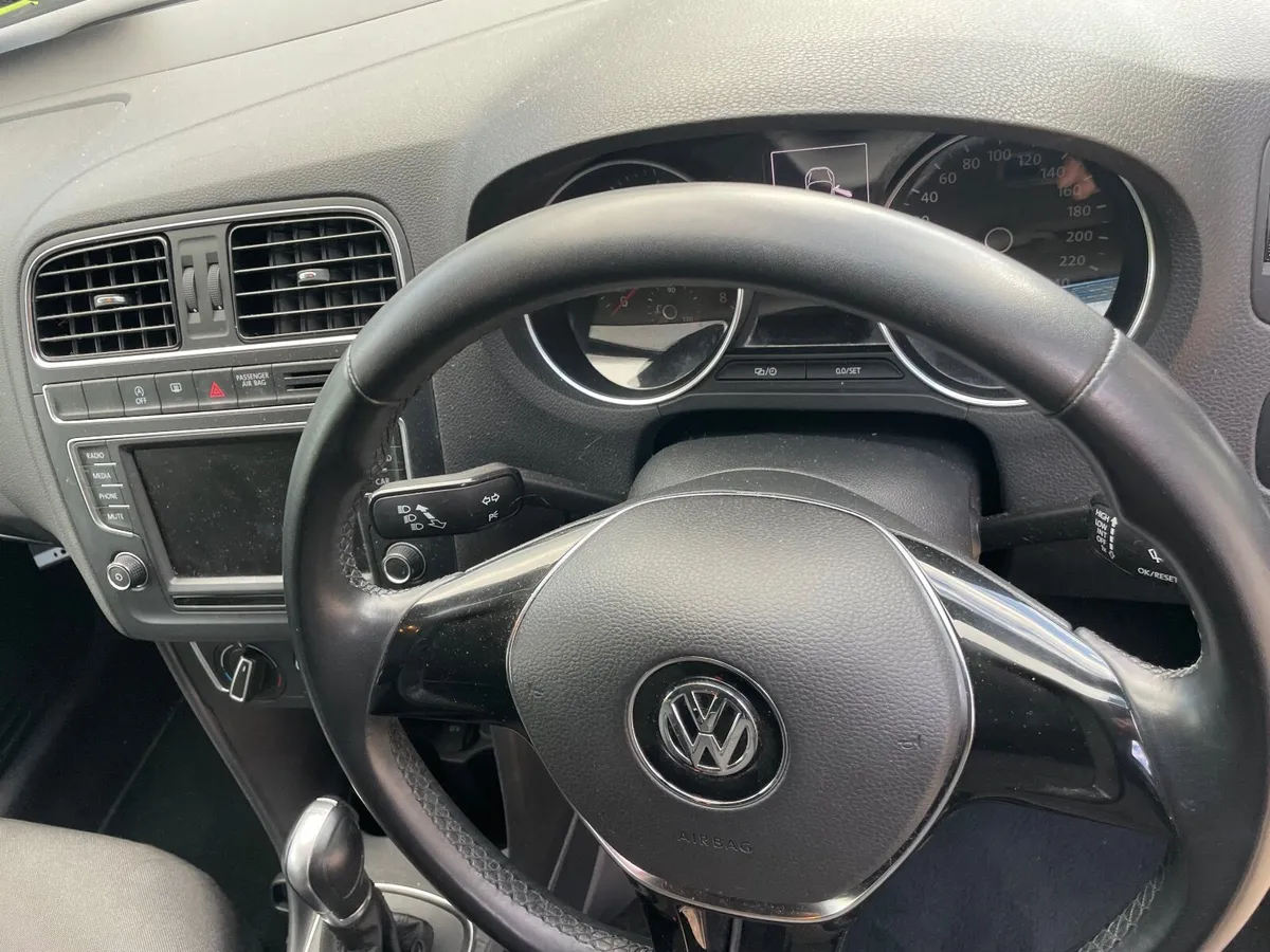 Volkswagen Polo 2015 - Image 3
