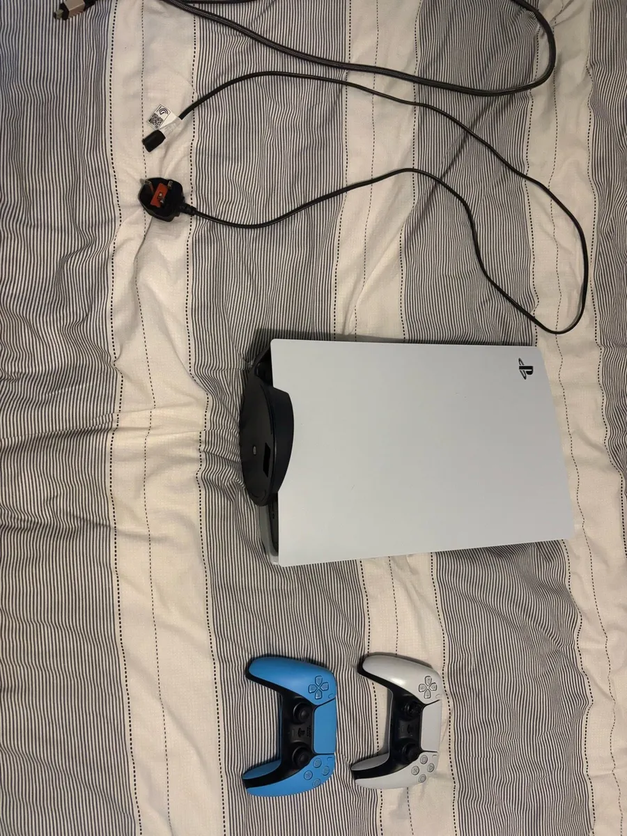 Play station 5 - Image 1
