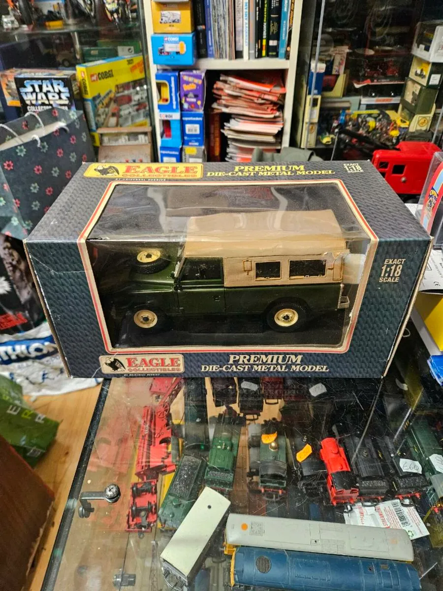 Corgi Eagle Collectibles Landrover 1.18 - Image 1