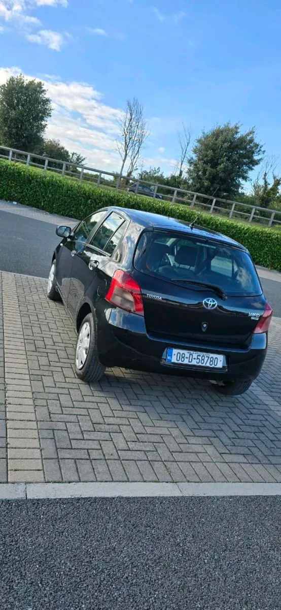 08 Yaris - Image 3