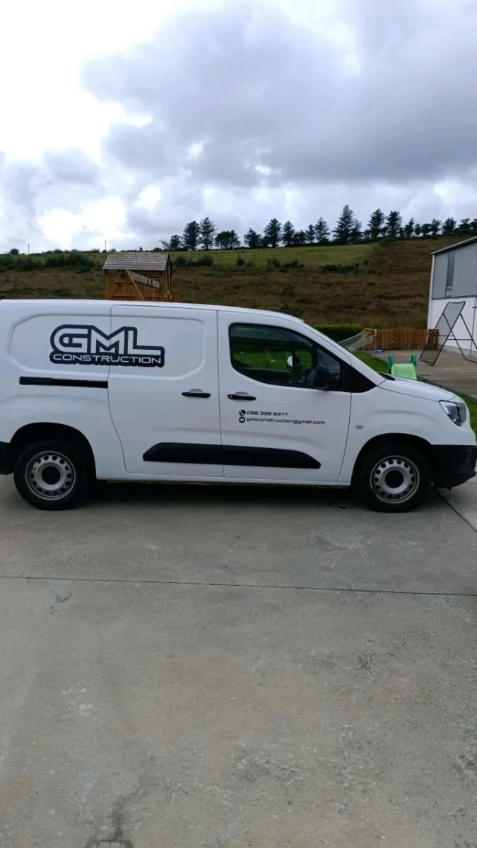 211 Vauxhall combo - Image 2