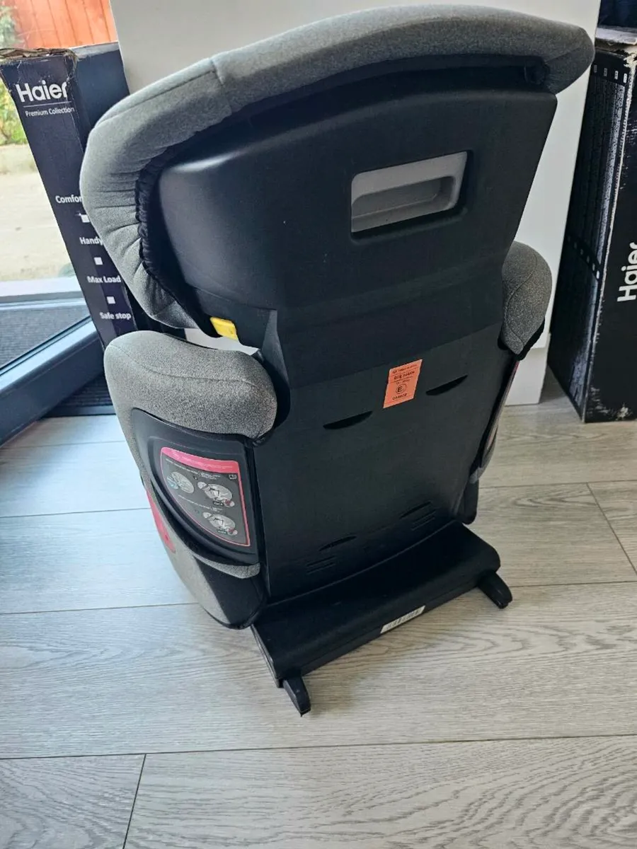 Iso fix car seat - Image 4