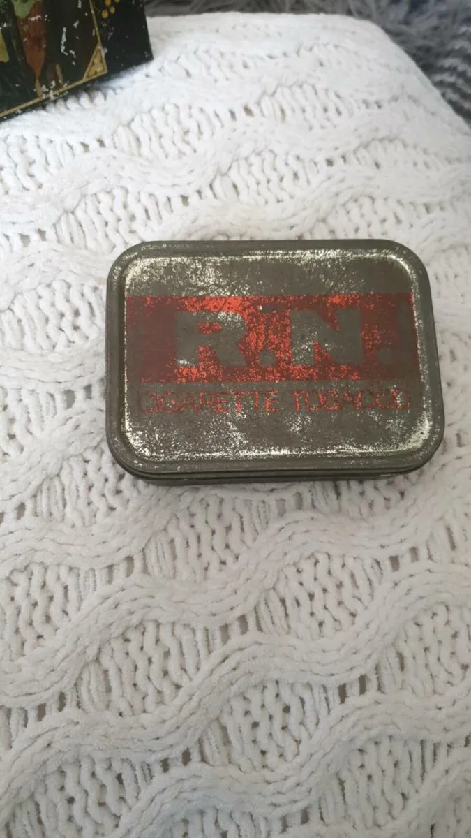 VINTAGE..TIN..