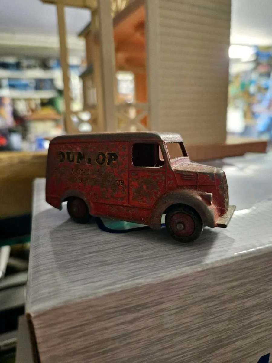 Dinky 1950's Dunlop Van - Image 2