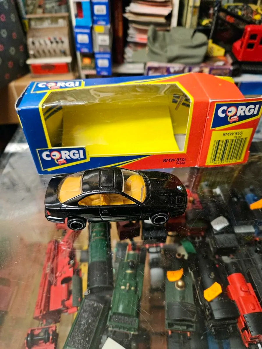 Corgi BMW 850i - Image 1