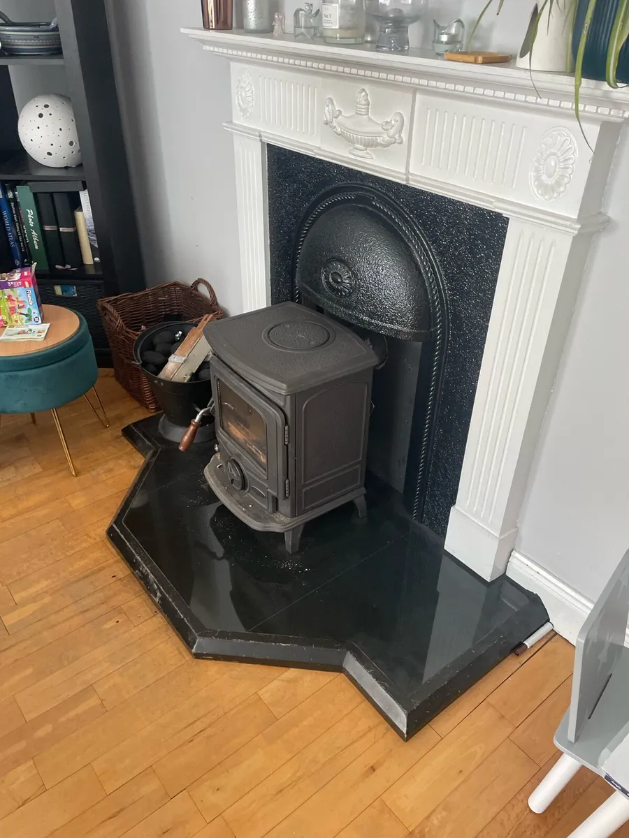 Fireplace/ stove - Image 3