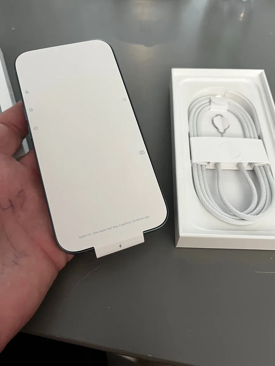iPhone 16. 128 gb - Image 4