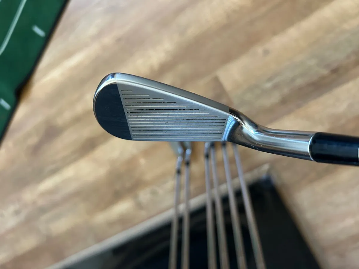 Srixon ZX5 golf irons - Image 3