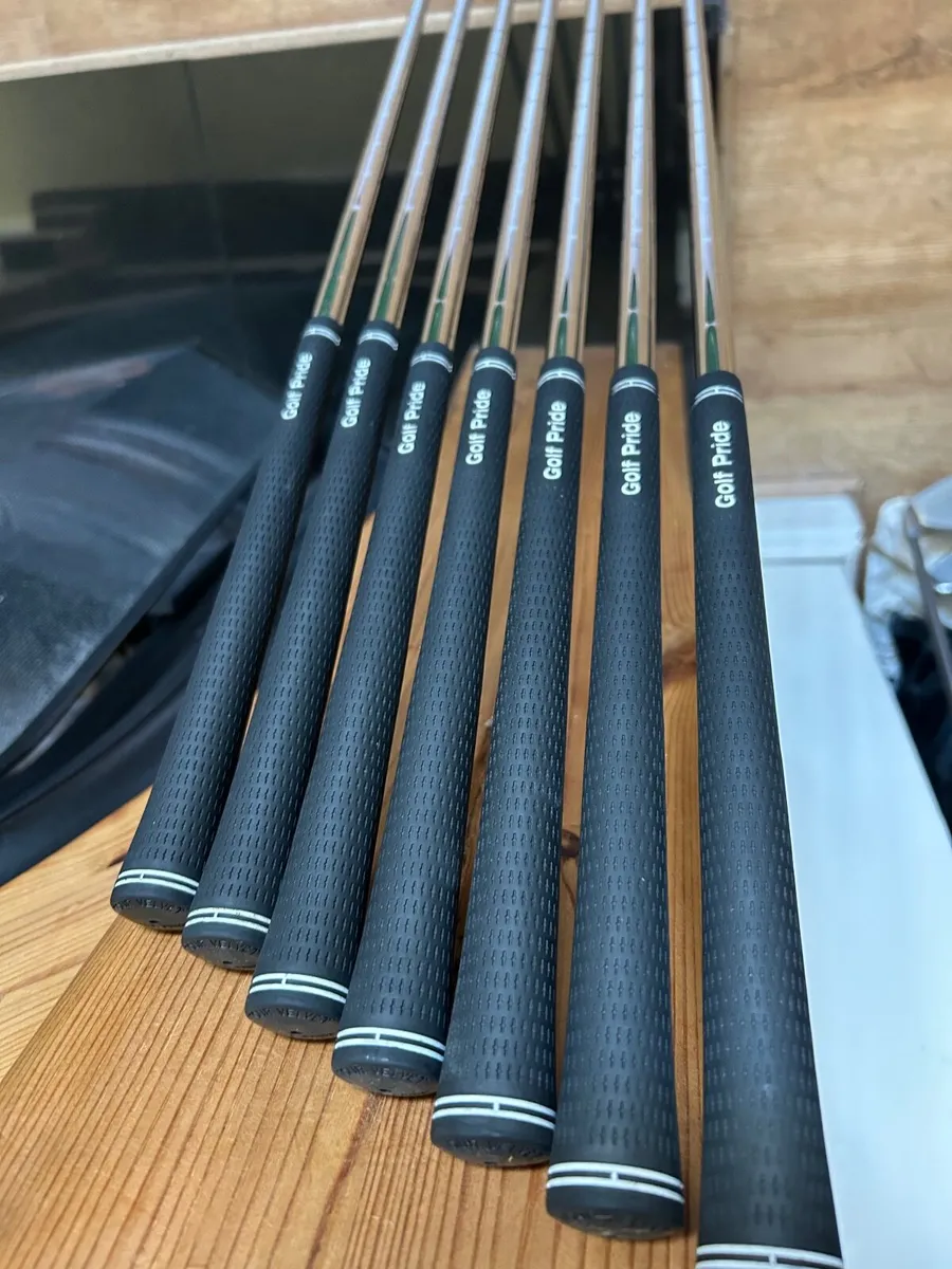 Srixon ZX5 golf irons - Image 4