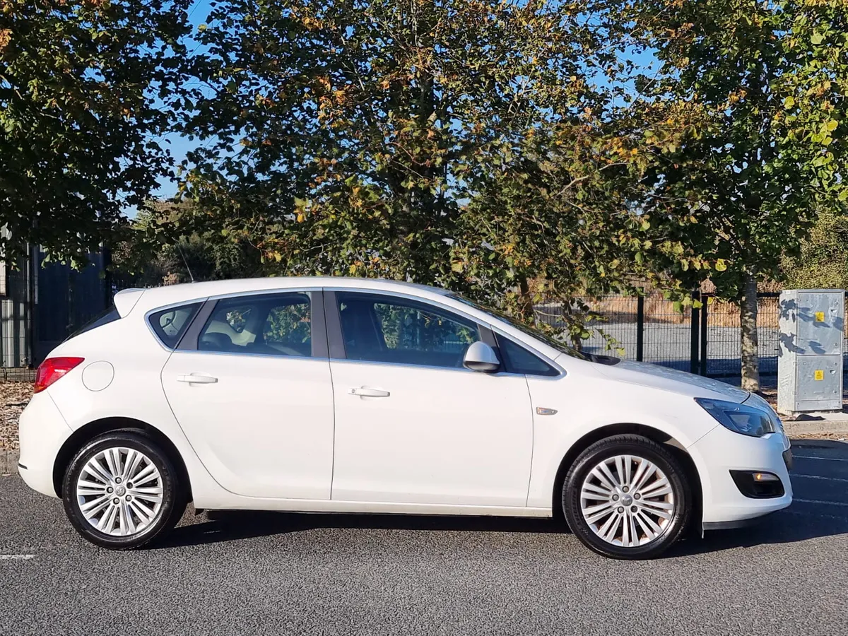 2015 OPEL/VAUXHALL ASTRA DIESEL NCT'd €5,900 - Image 3