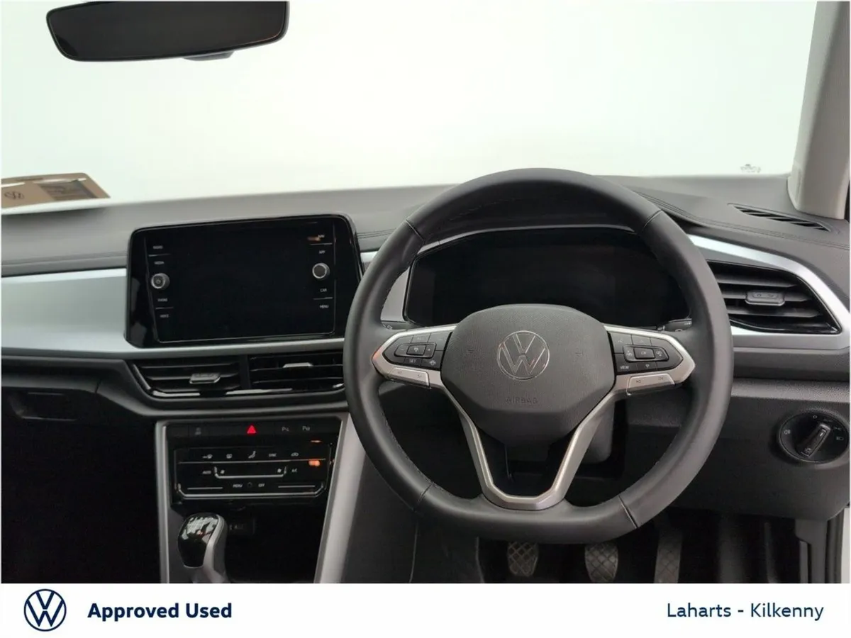 Volkswagen T-Roc Edition 75 2.0tdi 116HP - Image 3