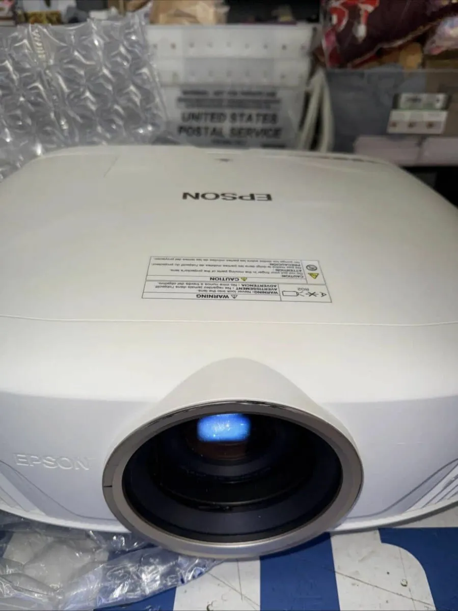 Epson Home Cinema 4010 4K PRO-UHD Projector - Image 1