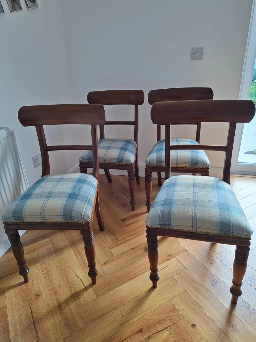 Antique mahogany table and chairs - Image 4
