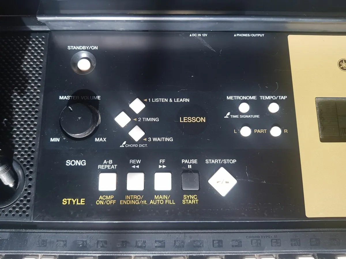 Keyboard - Yamaha - Image 4
